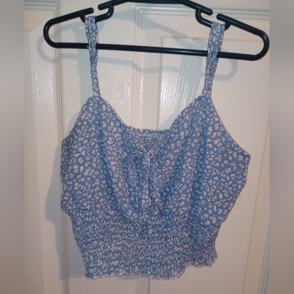 Woman's Rumwe Crop Top Tank size small